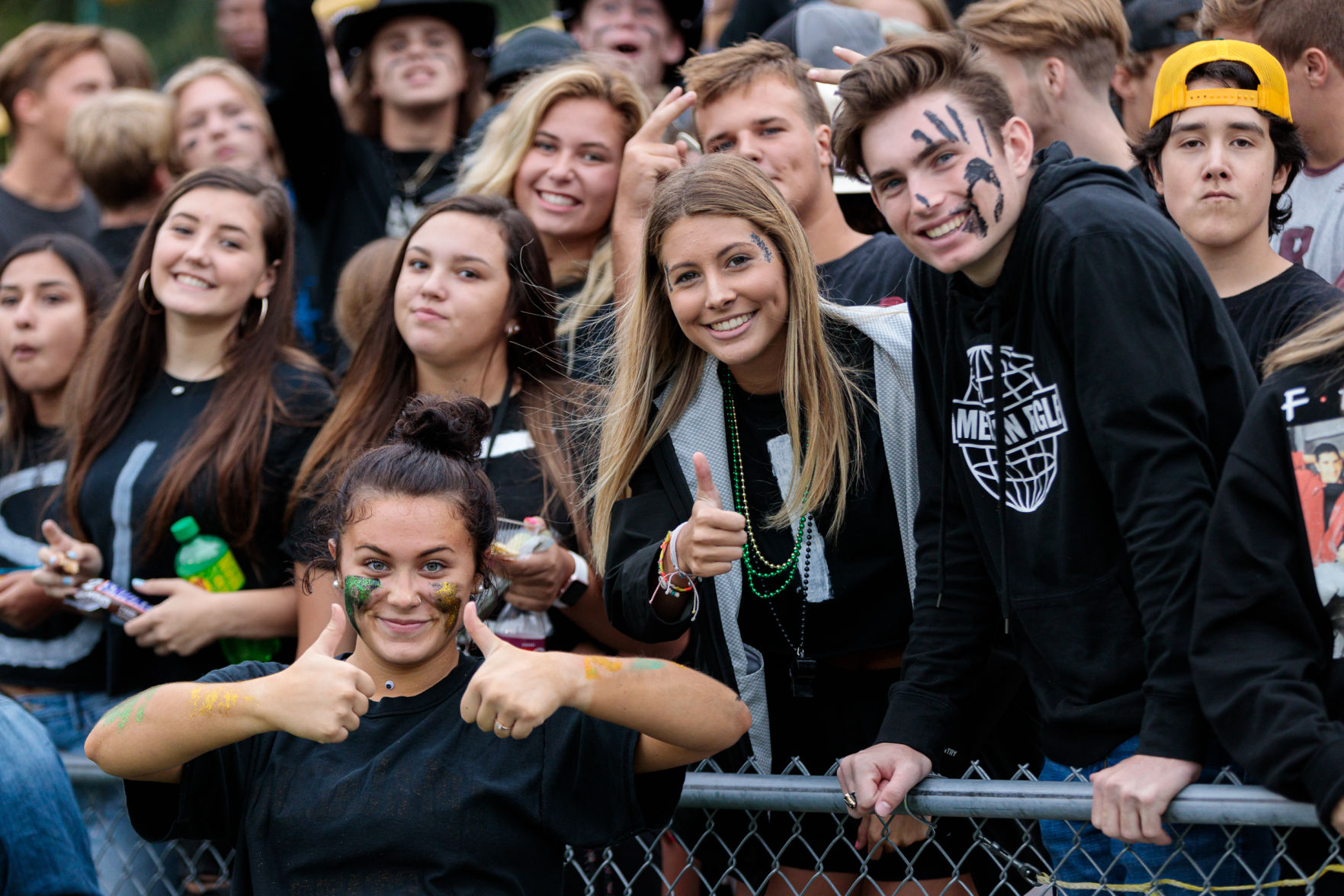 The Ragin' Bulls come from behind in the Battle of the Horns to defeat the Vikings 27-20.